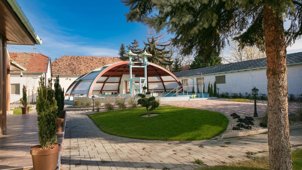 Aquasol Resort Mosonmagyaróvár Exteriér fotografie